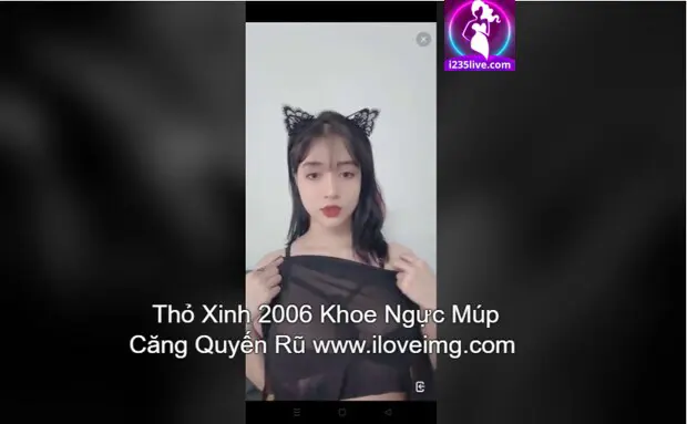 Thỏ Xinh 2006 Khoe Ngực Múp Căng Quyến Rũ 3