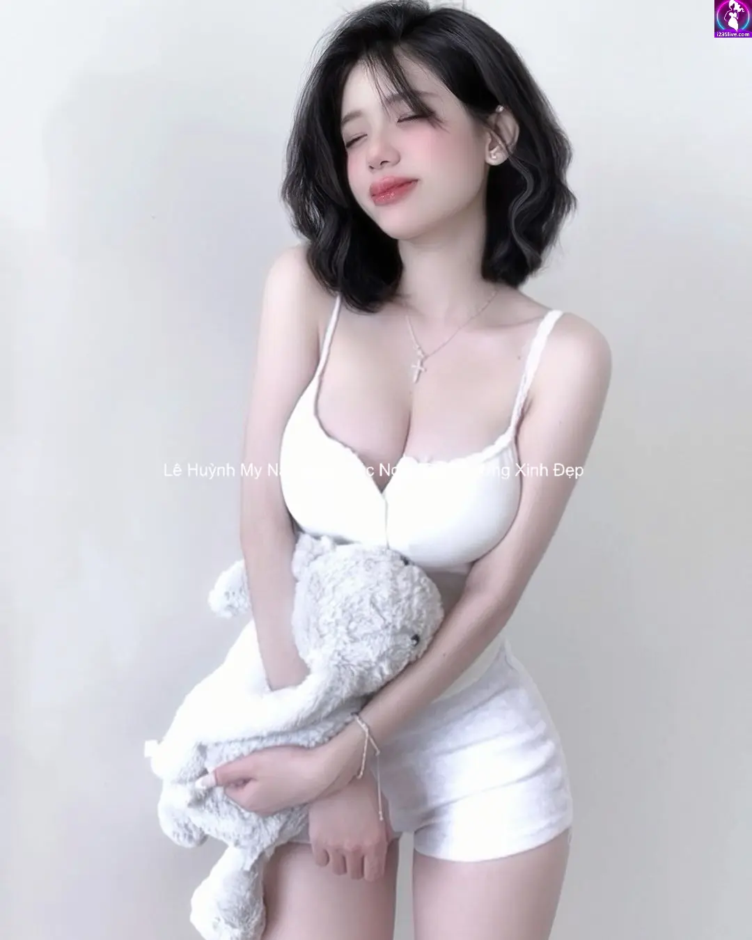 Lê Huỳnh My Na Hotgirl Tóc Ngắn Dễ Thương Xinh Đẹp 1