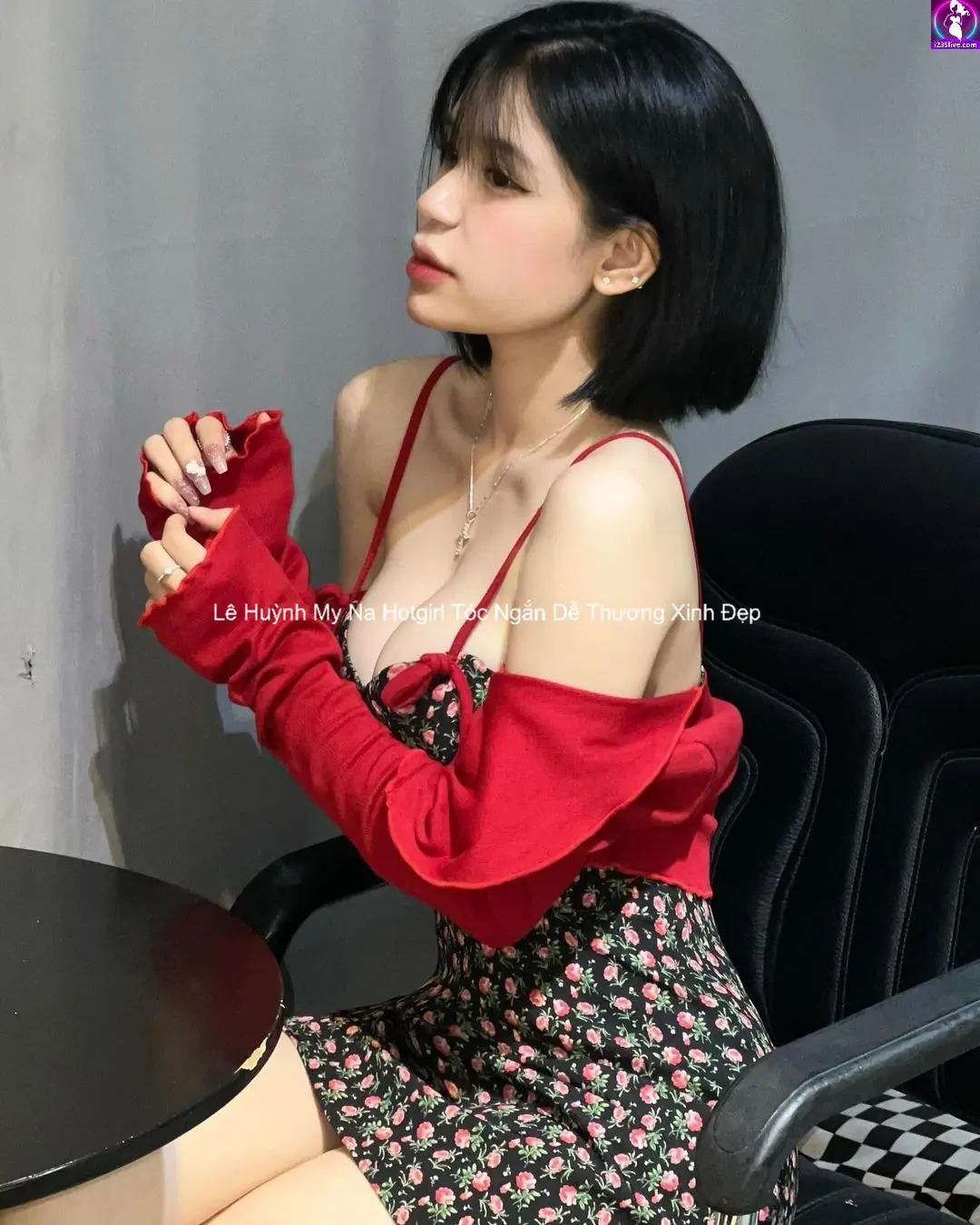 Lê Huỳnh My Na Hotgirl Tóc Ngắn Dễ Thương Xinh Đẹp 5