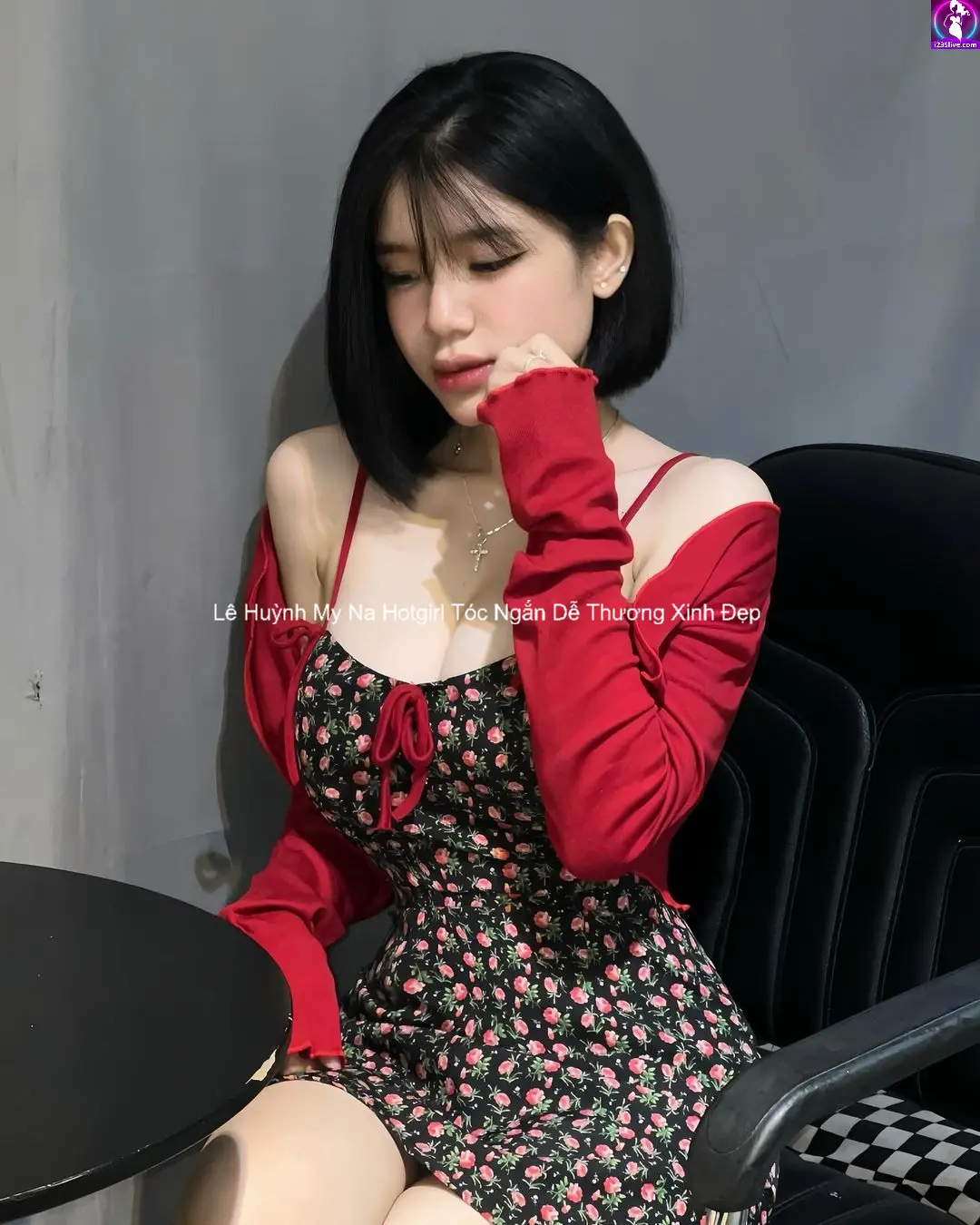 Lê Huỳnh My Na Hotgirl Tóc Ngắn Dễ Thương Xinh Đẹp 7